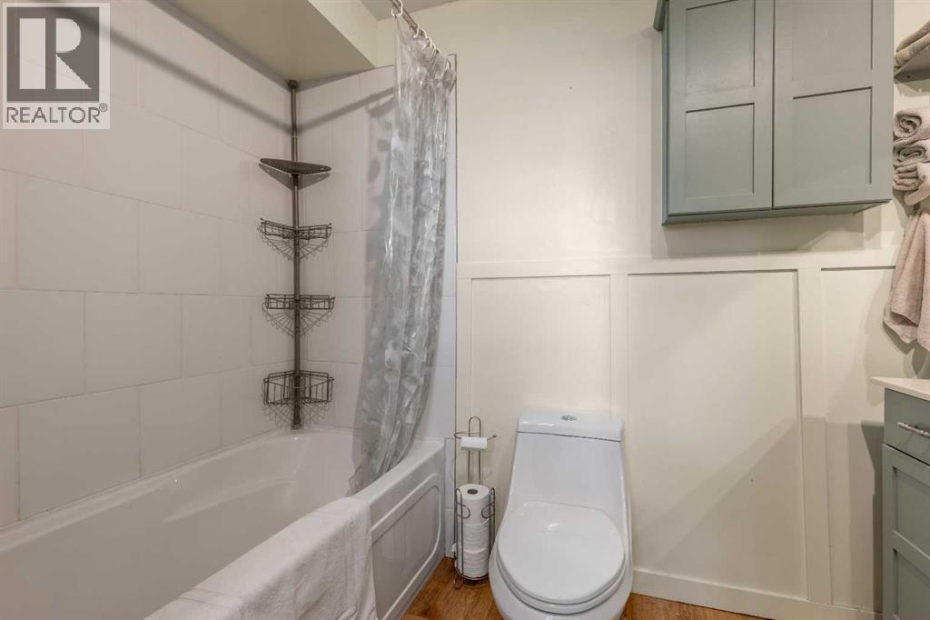 228 E 200 S Property Photo 20