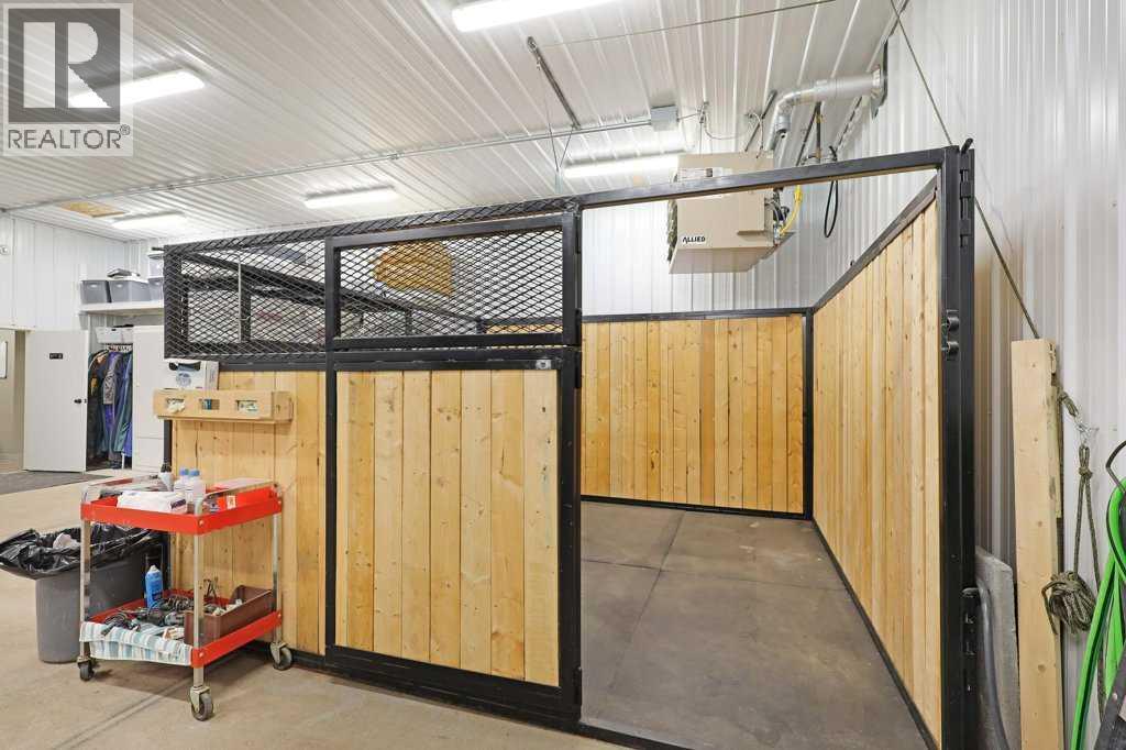 50 Upland Boulevard W Property Photo 45