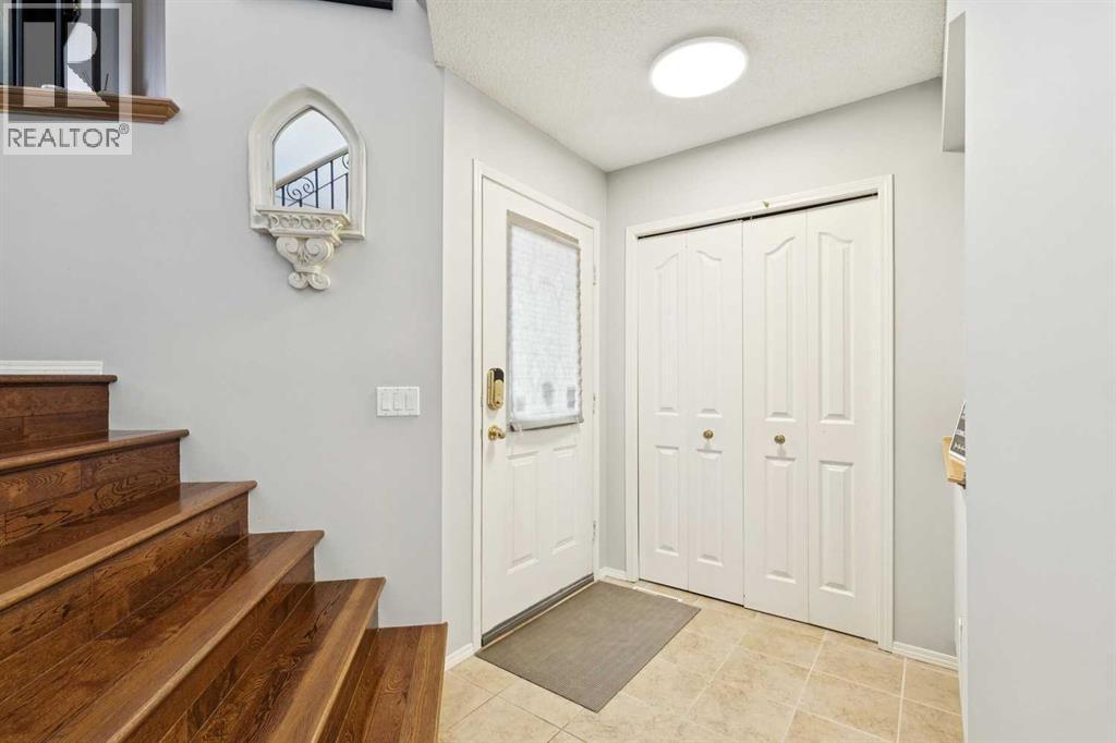 118 Citadel Crest Park Nw Property Photo 2