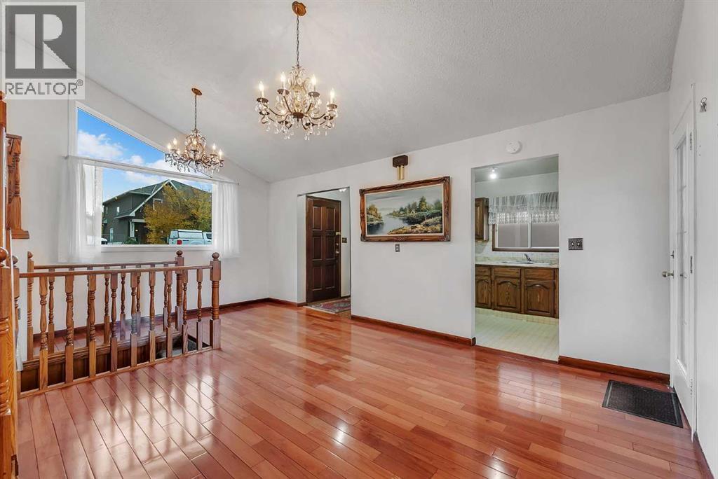 4407 Bowness Road Nw Property Photo 14
