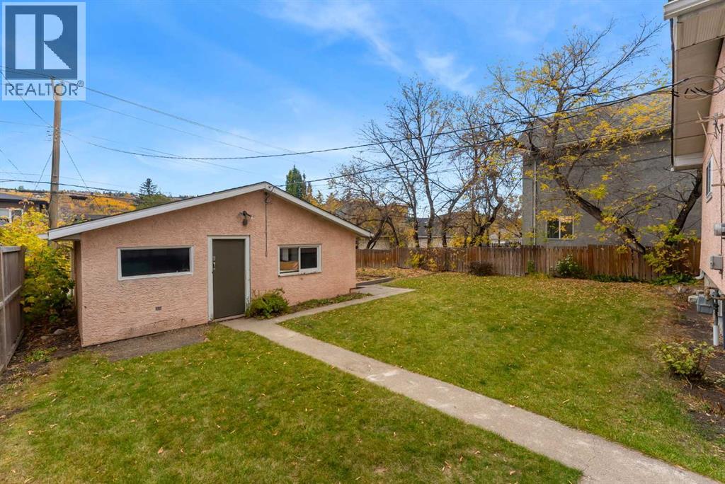 4407 Bowness Road Nw Property Photo 35