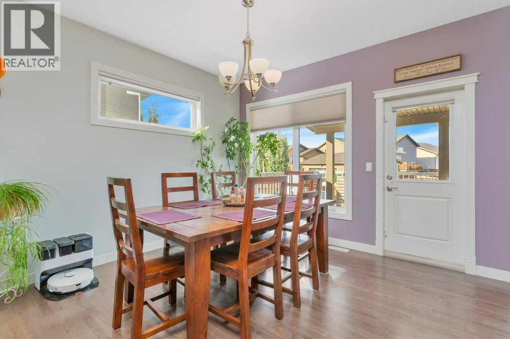 37 Coachill Street Property Photo 13