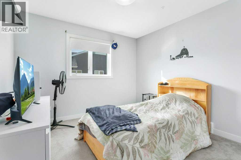 37 Coachill Street Property Photo 29