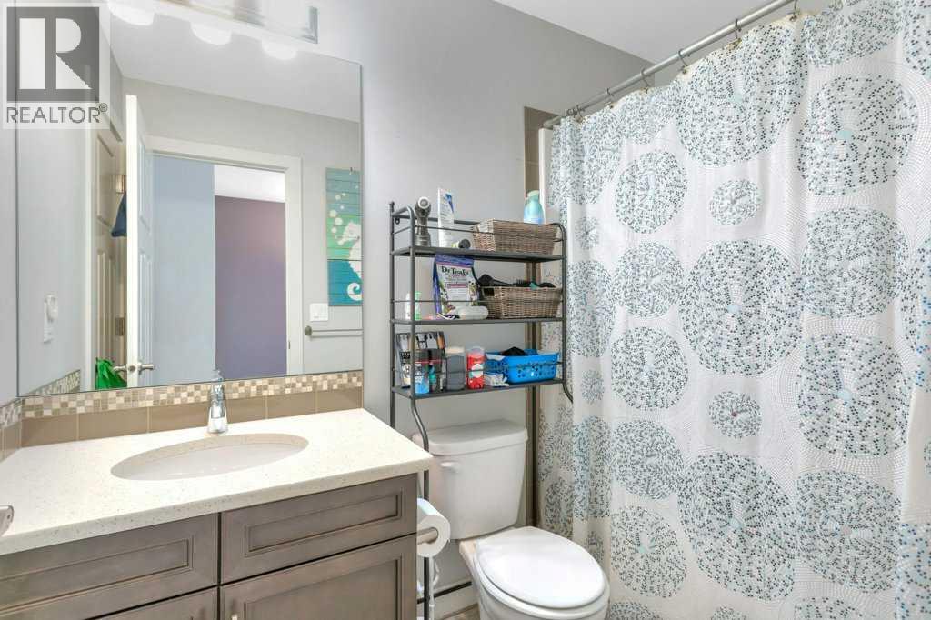 37 Coachill Street Property Photo 31