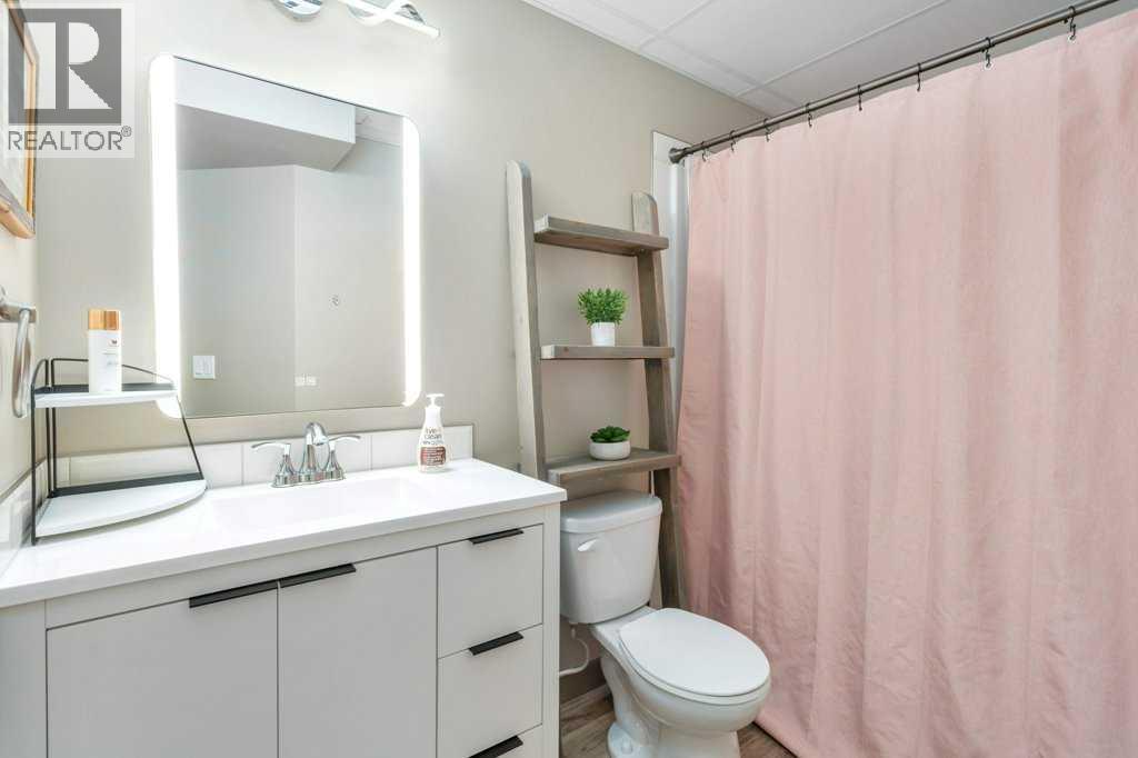 37 Coachill Street Property Photo 38