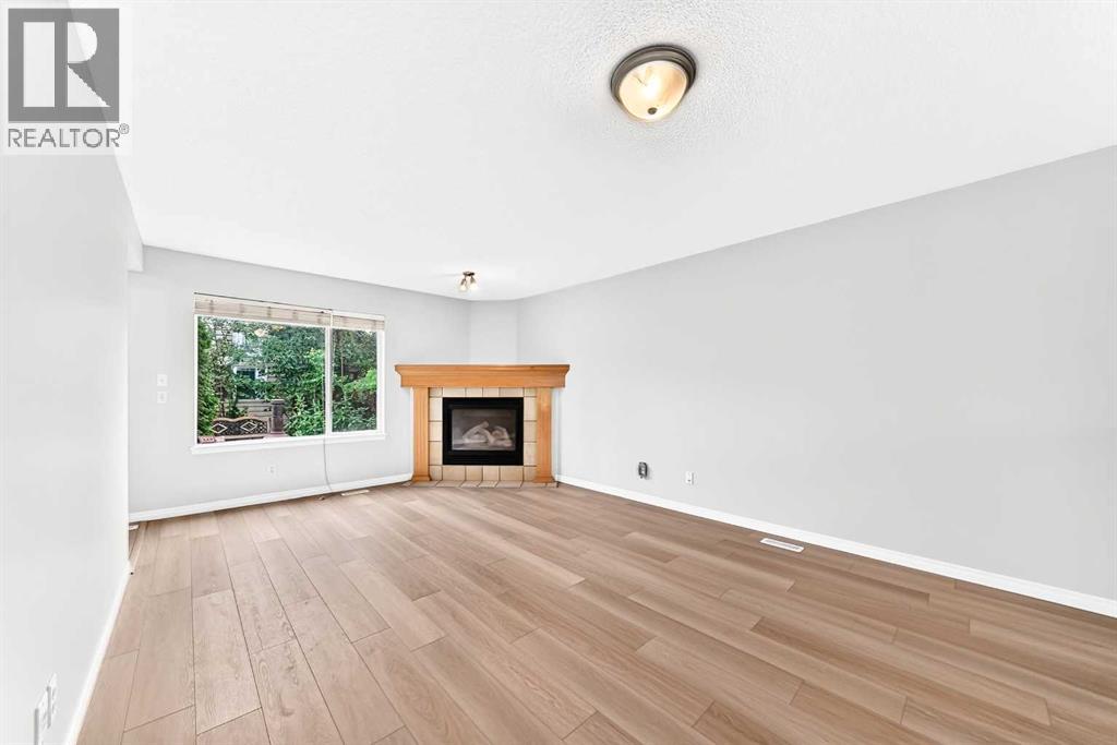 352 Copperfield Gardens Se Property Photo 14