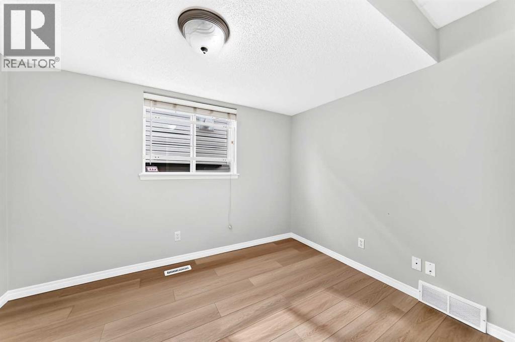 352 Copperfield Gardens Se Property Photo 17