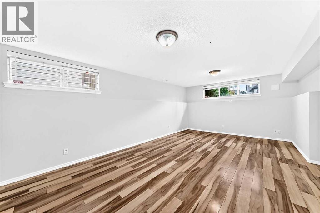 352 Copperfield Gardens Se Property Photo 19