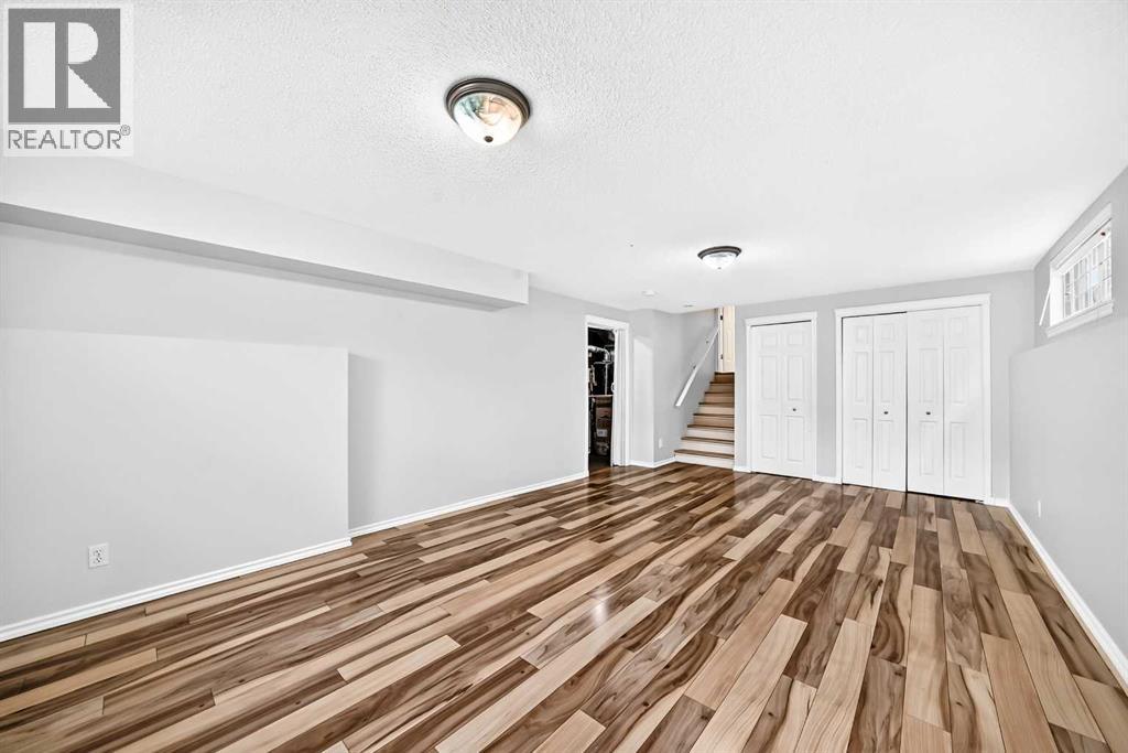352 Copperfield Gardens Se Property Photo 22