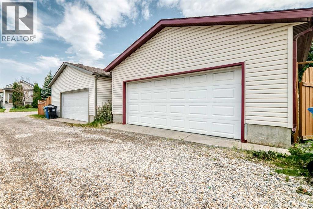 352 Copperfield Gardens Se Property Photo 25