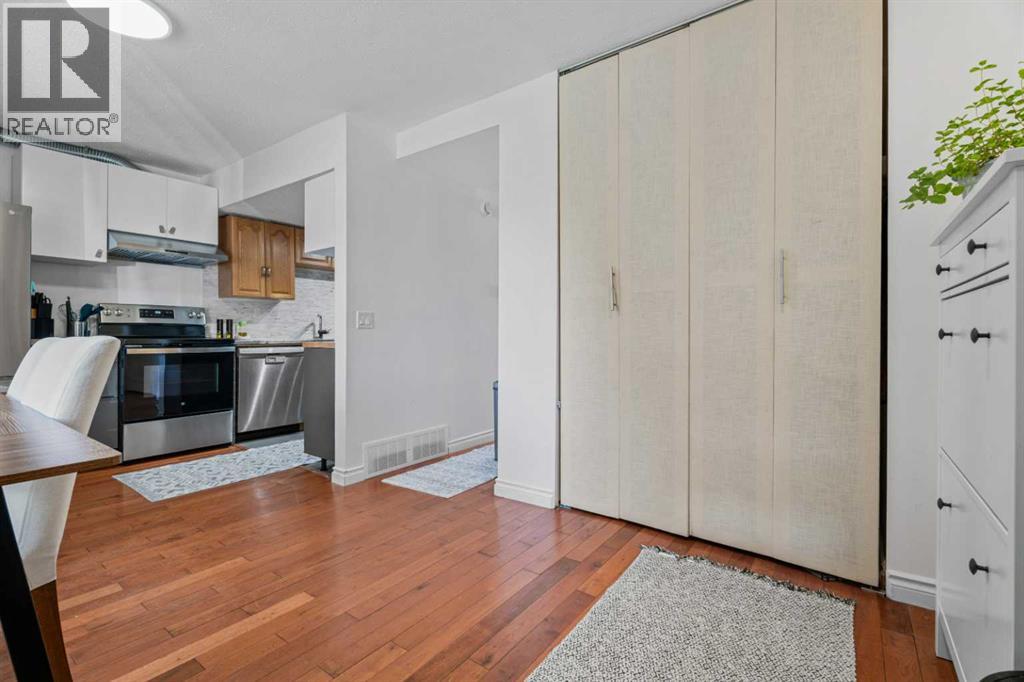 9930 Bonaventure Drive Southeast Property Photo 11