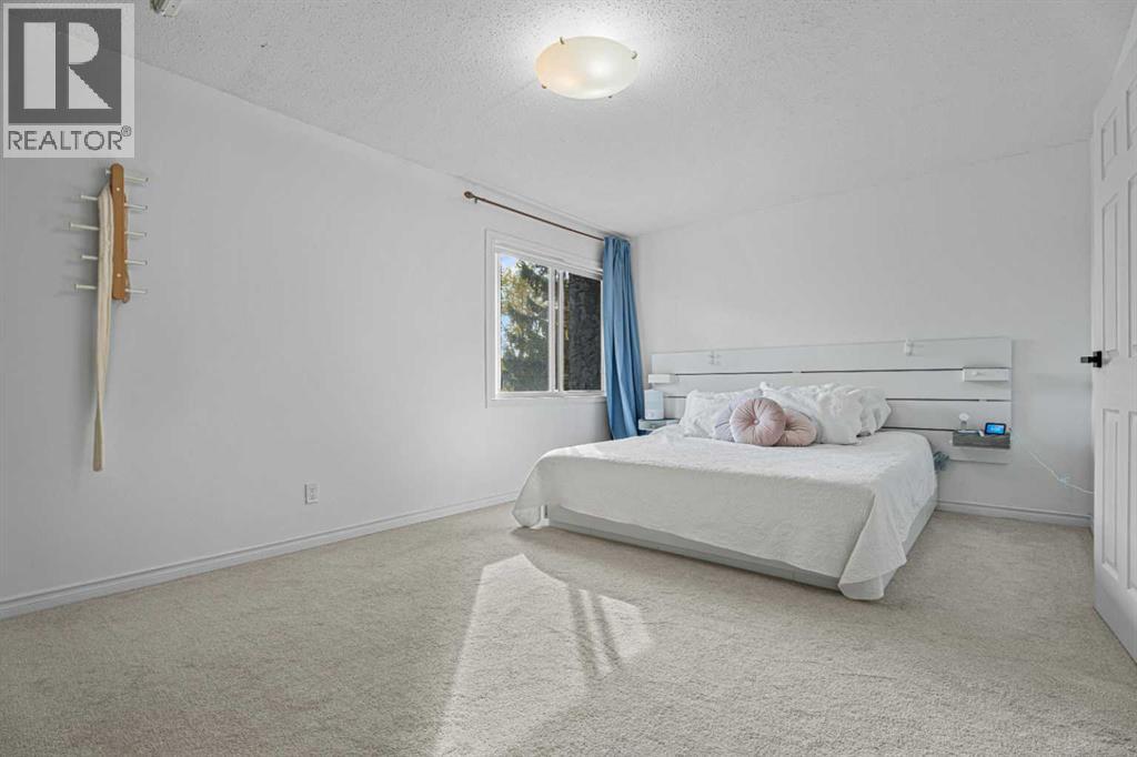 9930 Bonaventure Drive Southeast Property Photo 18