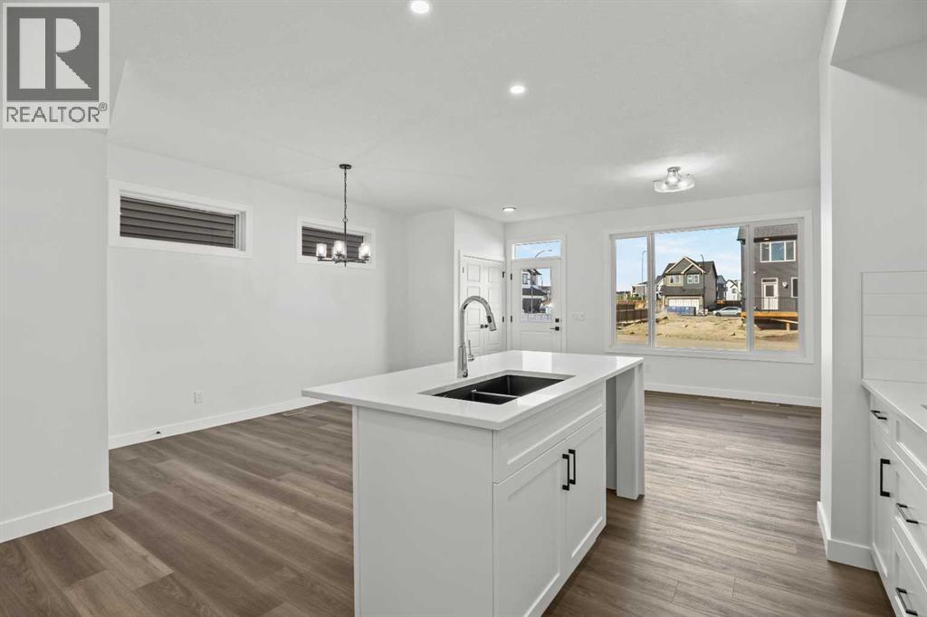160 Snowberry Common Se Property Photo 8