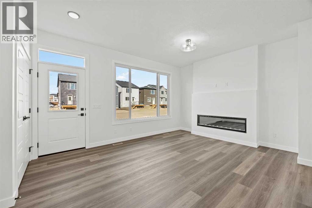 160 Snowberry Common Se Property Photo 11
