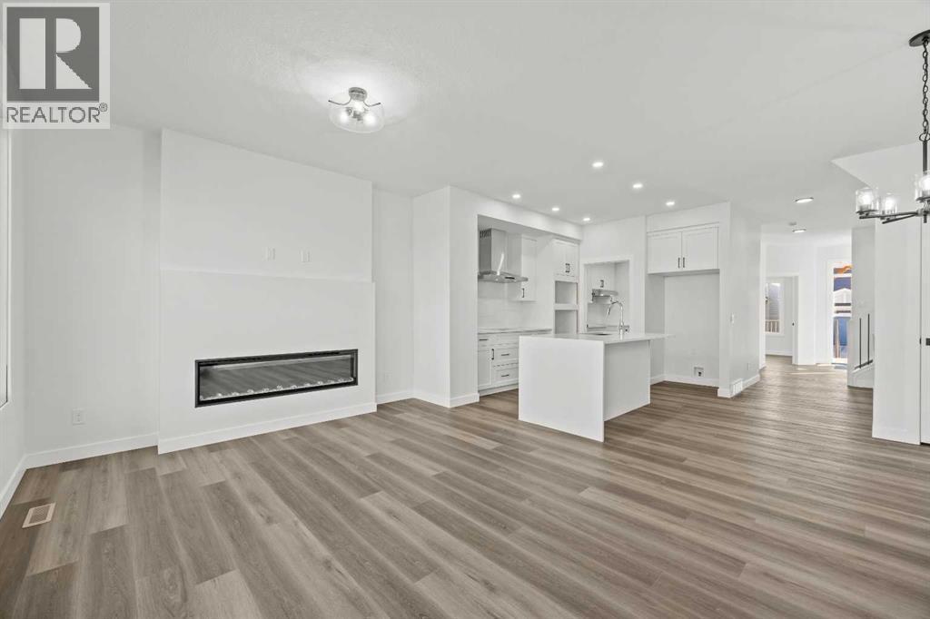 160 Snowberry Common Se Property Photo 13