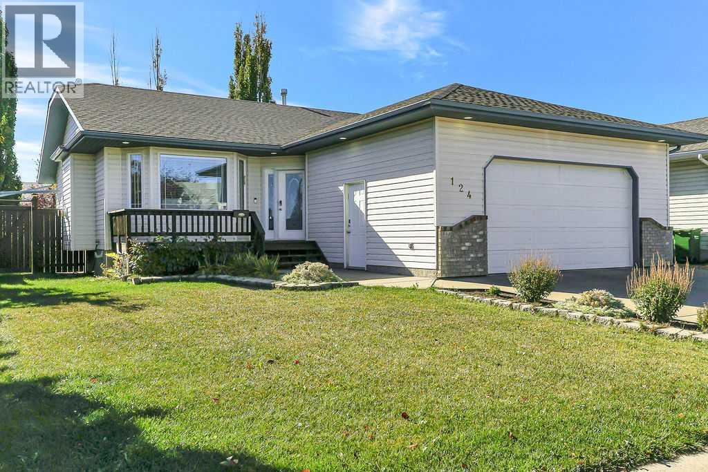 124 Lamont Close Property Photo 1