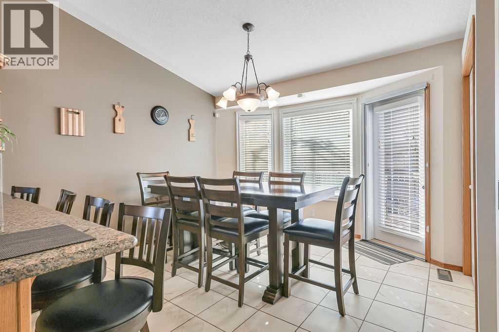124 Lamont Close Property Photo 12