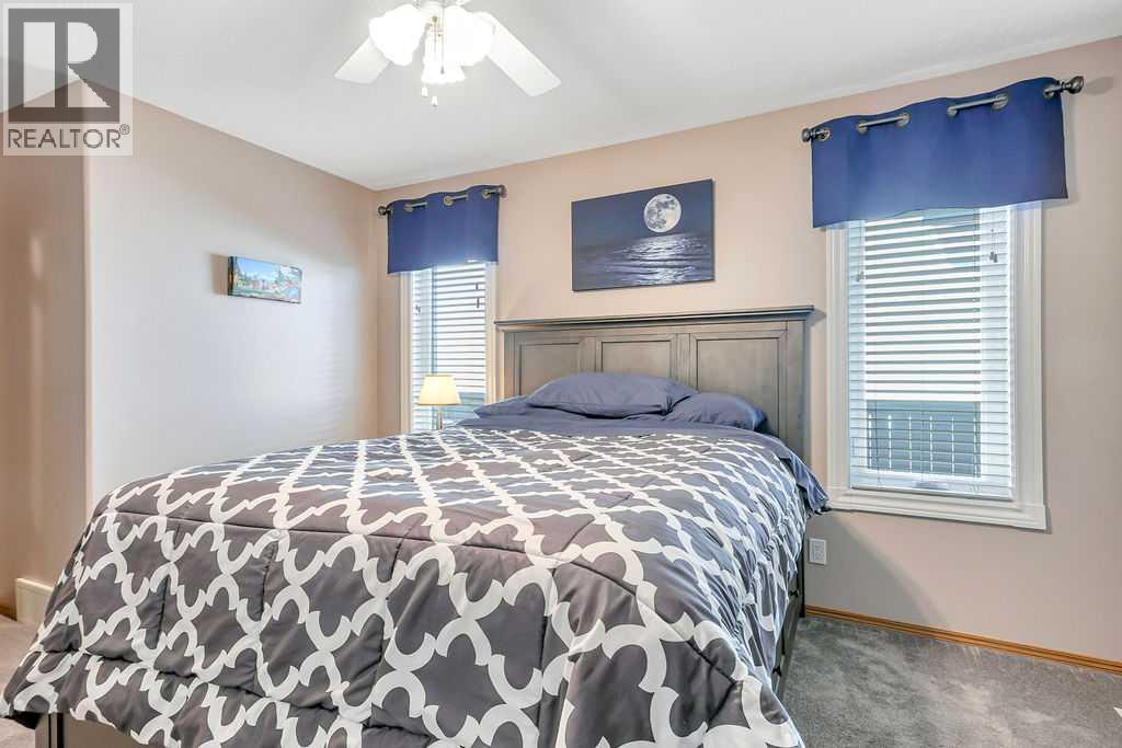 124 Lamont Close Property Photo 17