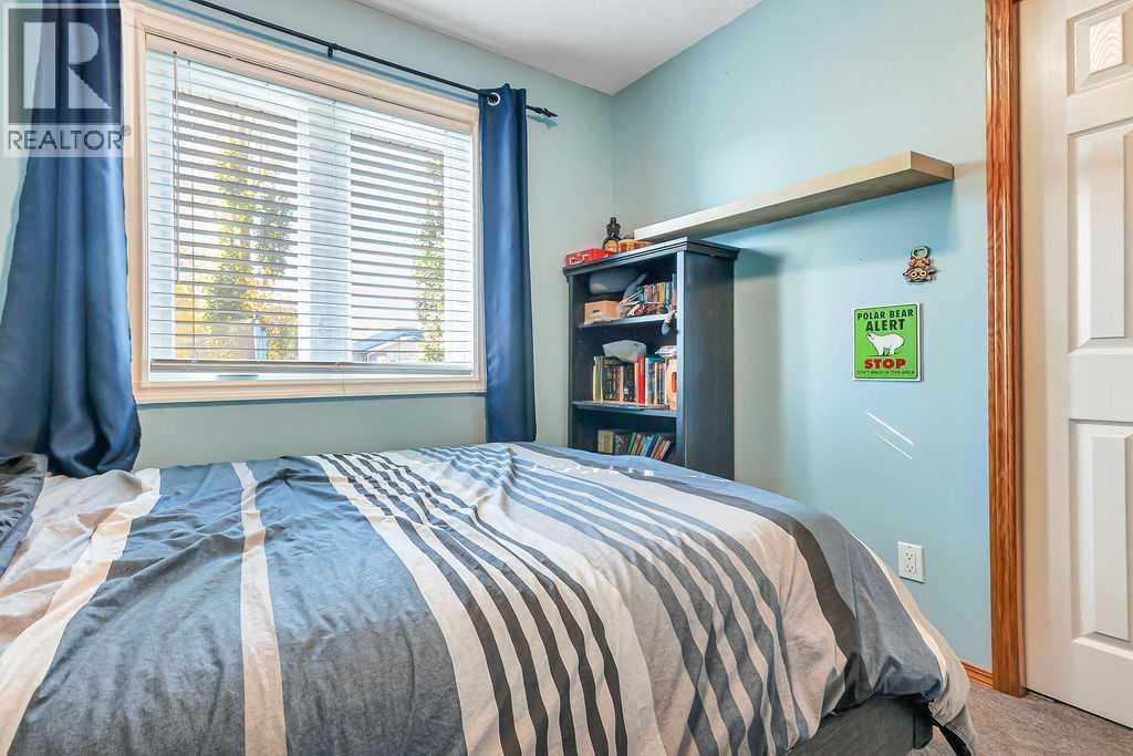 124 Lamont Close Property Photo 24
