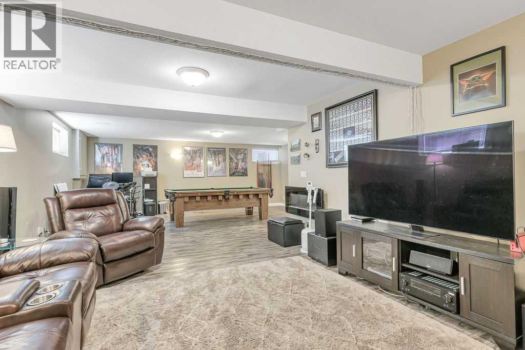 124 Lamont Close Property Photo 30