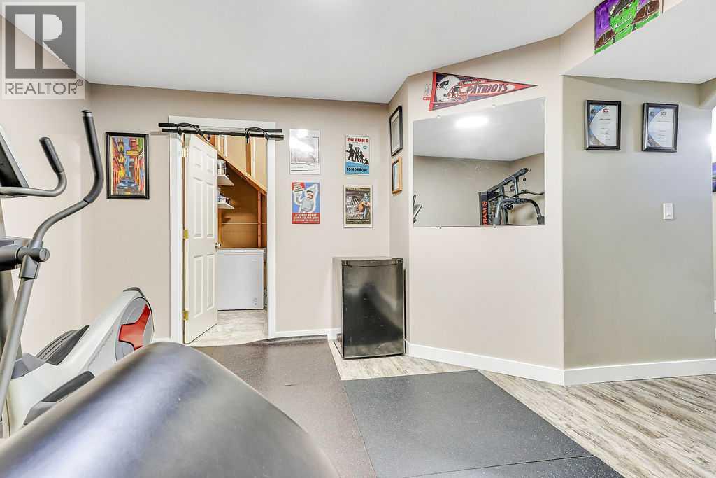 124 Lamont Close Property Photo 34