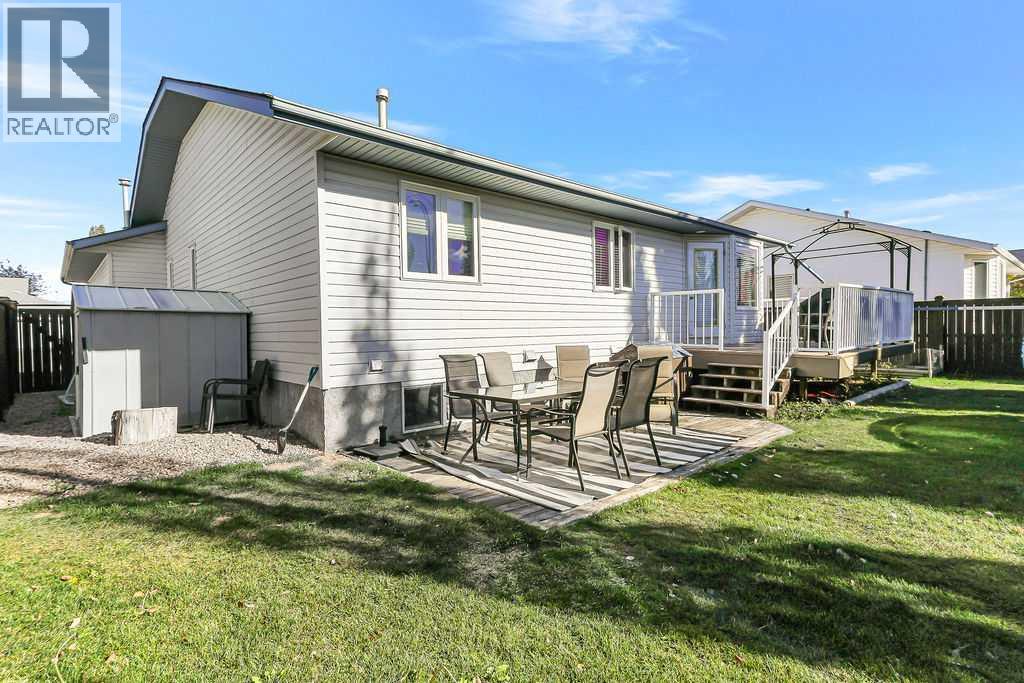 124 Lamont Close Property Photo 36