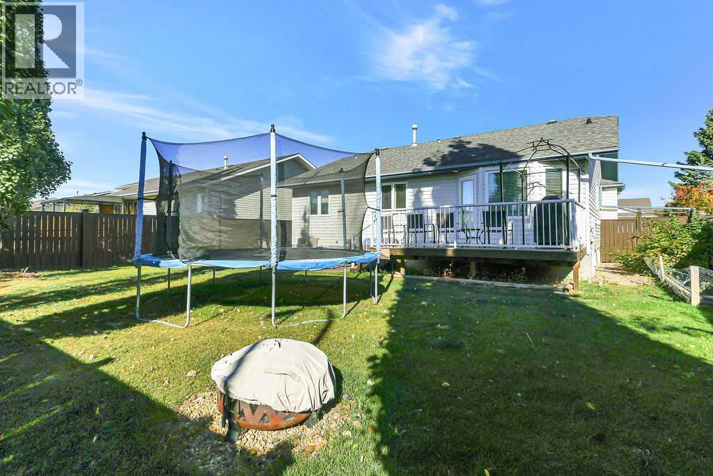 124 Lamont Close Property Photo 38