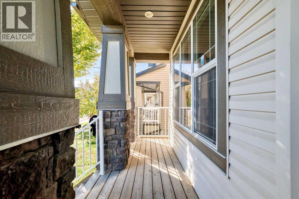 83 Legacy Crescent Se Property Photo 3
