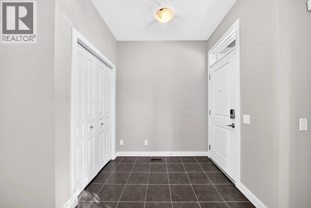 83 Legacy Crescent Se Property Photo 4