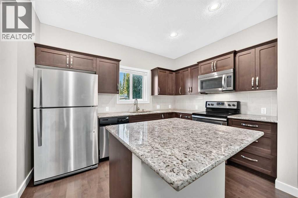 83 Legacy Crescent Se Property Photo 10