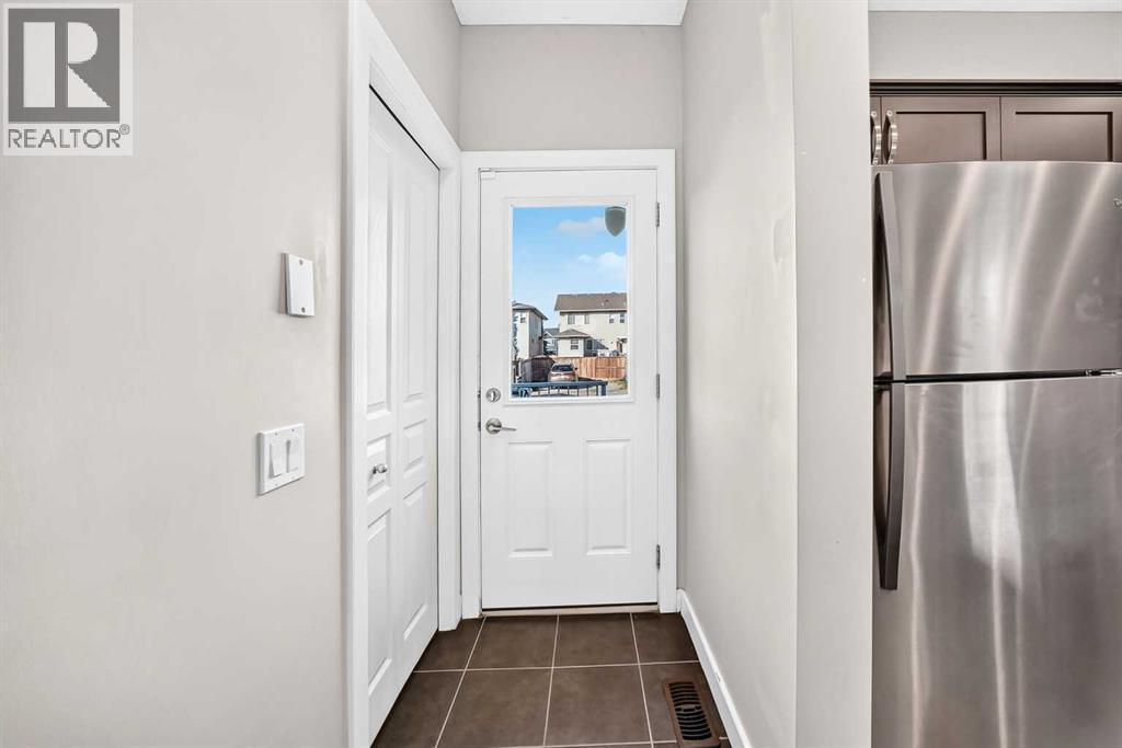 83 Legacy Crescent Se Property Photo 15
