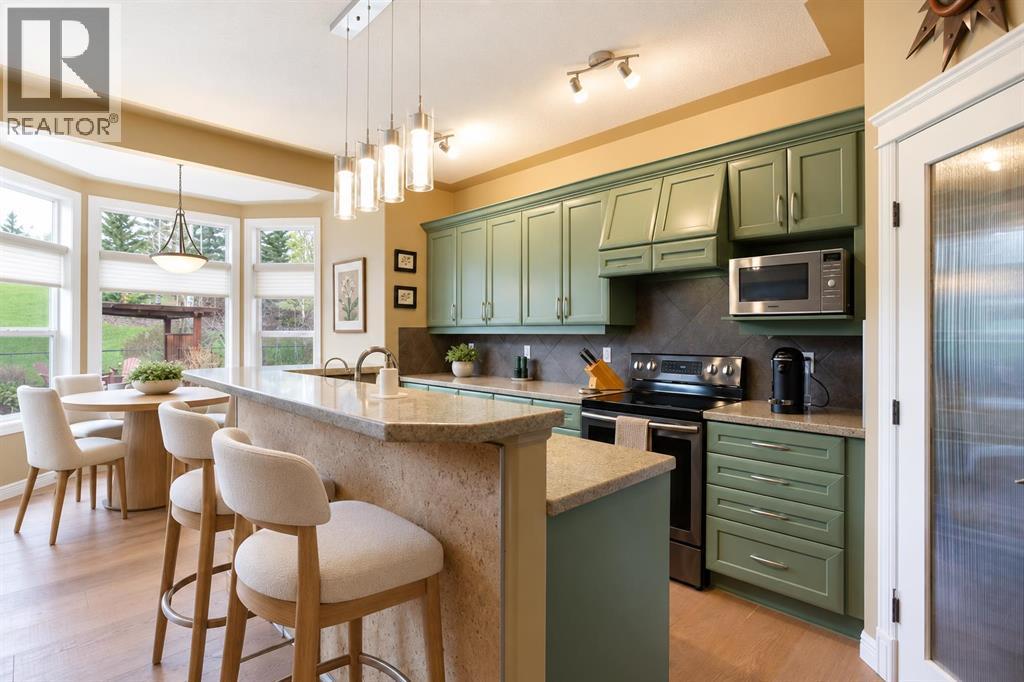 30 Discovery Ridge Gardens Sw Property Photo 5