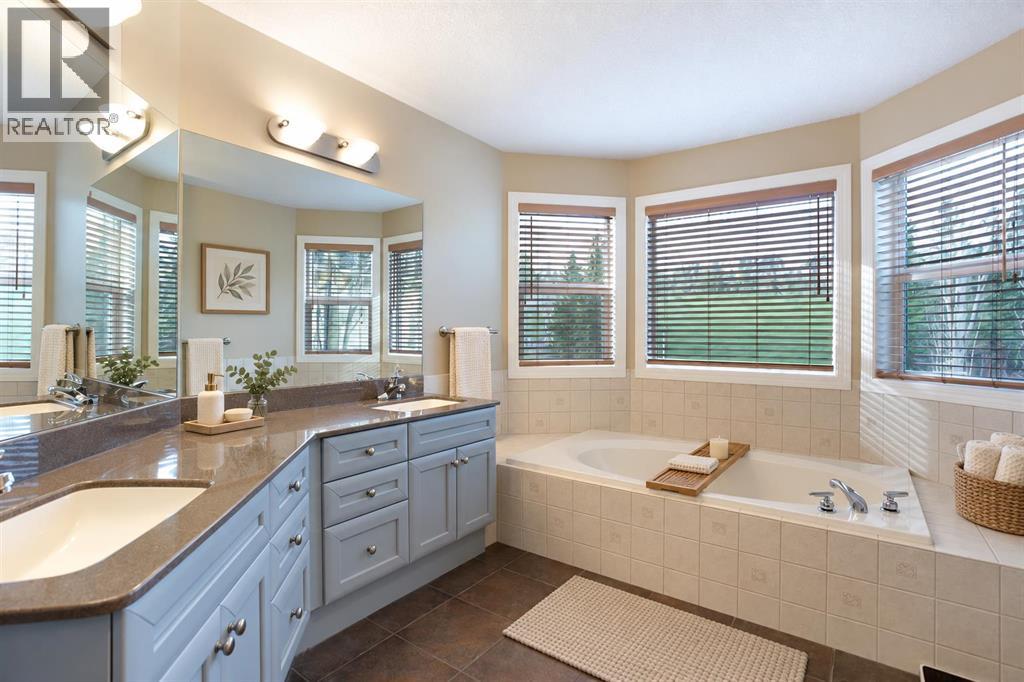 30 Discovery Ridge Gardens Sw Property Photo 17