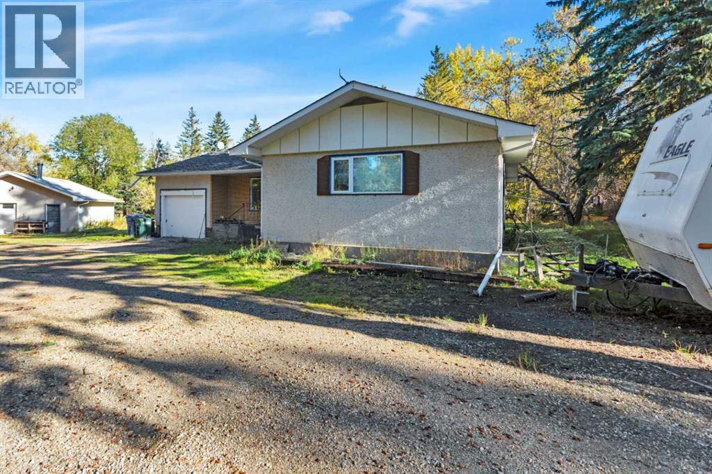 22 College Park Close Property Photo 2