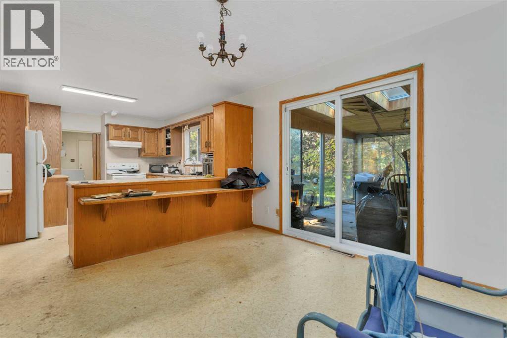 22 College Park Close Property Photo 10