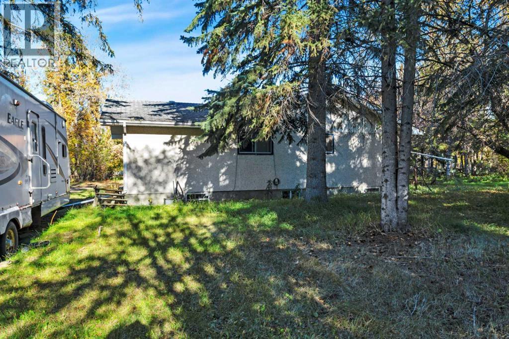 22 College Park Close Property Photo 27