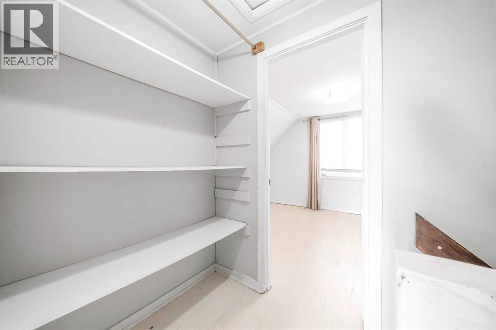 106 8 Avenue W Property Photo 20