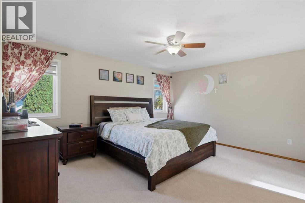6404 55 Avenue Property Photo 14