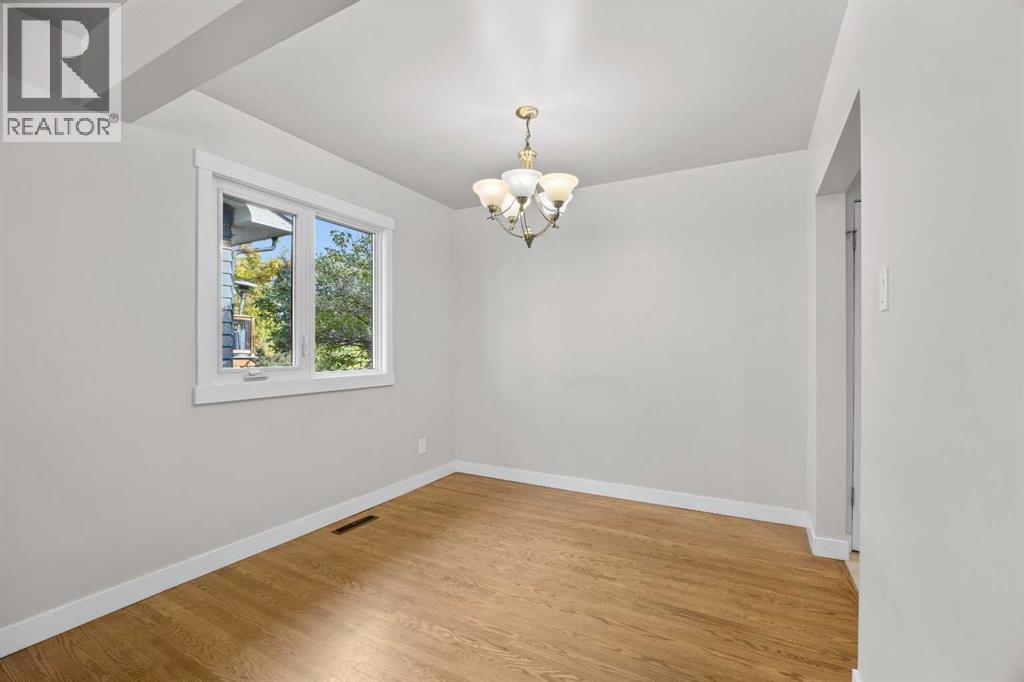 48 Selkirk Drive Sw Property Photo 9