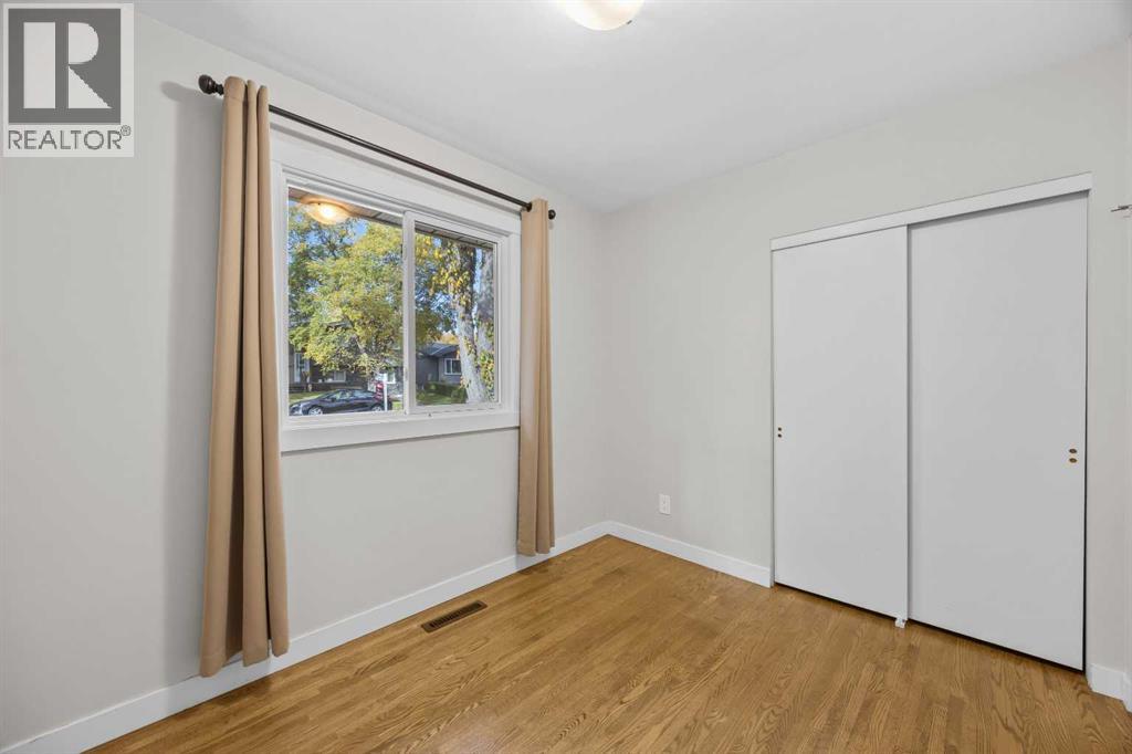 48 Selkirk Drive Sw Property Photo 22