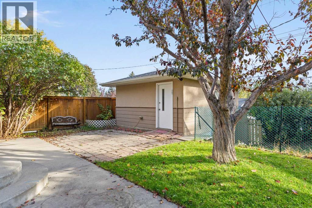 48 Selkirk Drive Sw Property Photo 41