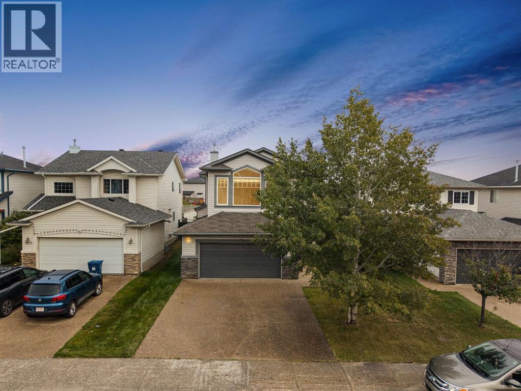 329 Archibald Close Property Photo 1