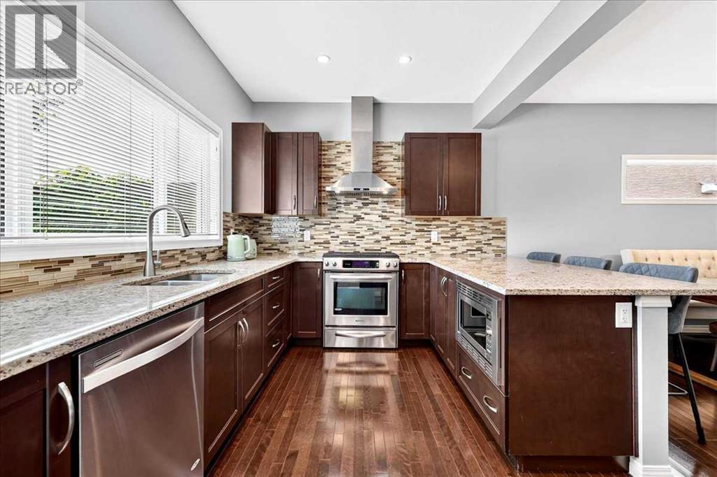 60 Mahogany Grove Se Property Photo 13