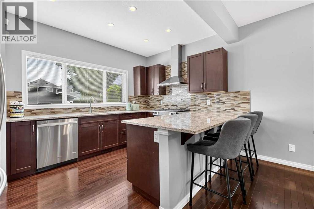 60 Mahogany Grove Se Property Photo 15
