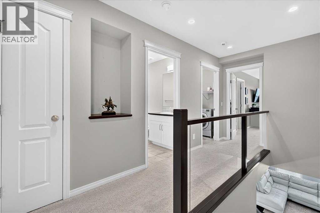 60 Mahogany Grove Se Property Photo 28