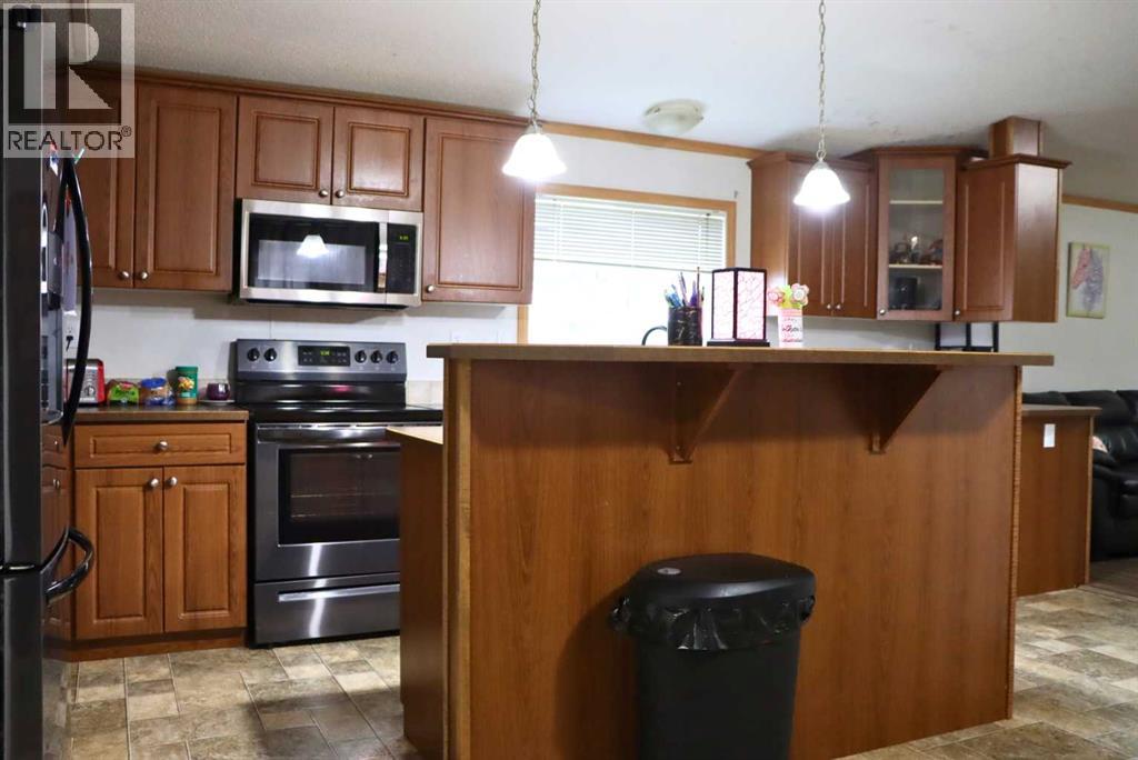 4912 54 Street Property Photo 12