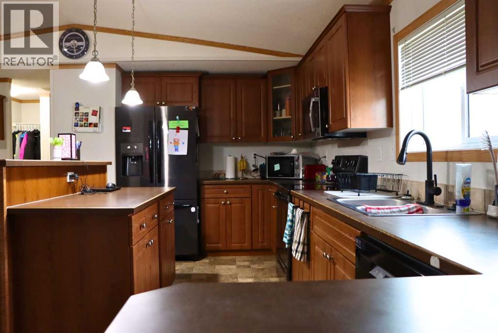 4912 54 Street Property Photo 15