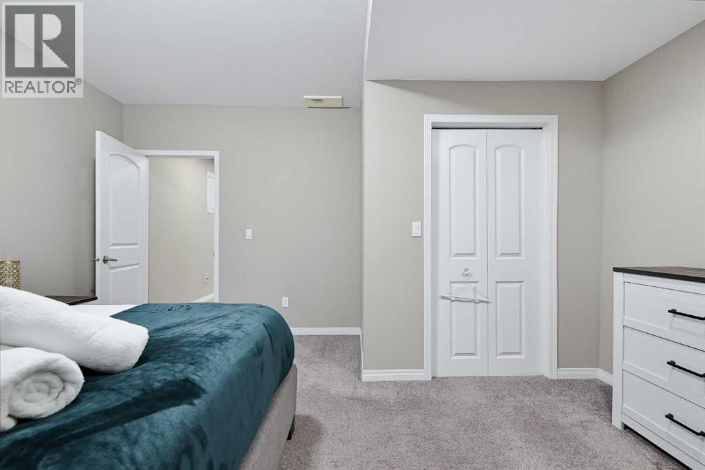 212 Lakepointe Drive Property Photo 38