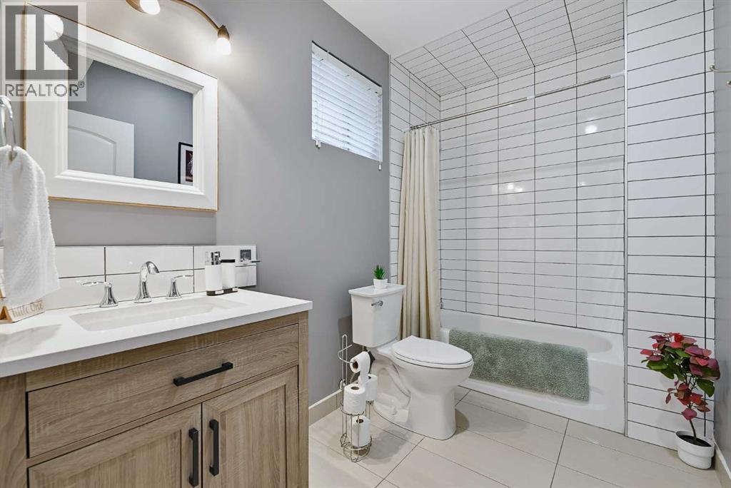 212 Lakepointe Drive Property Photo 39