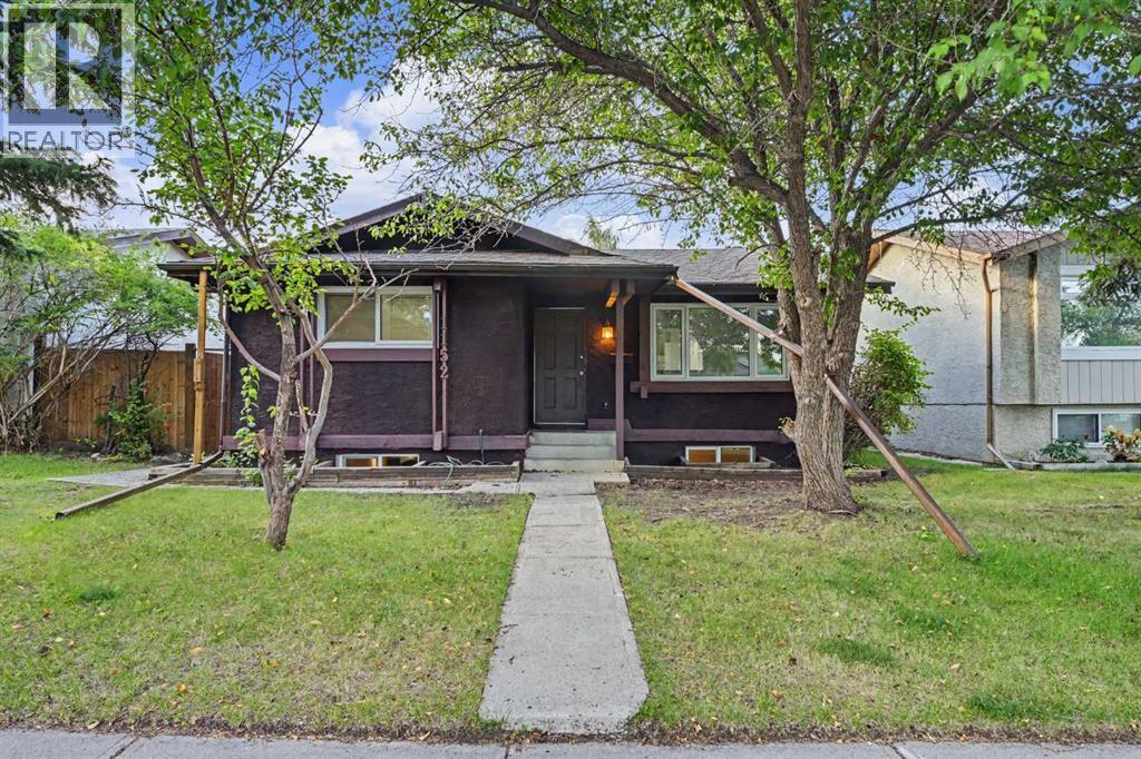 1152 Ranchlands Boulevard NW Property Photo 1